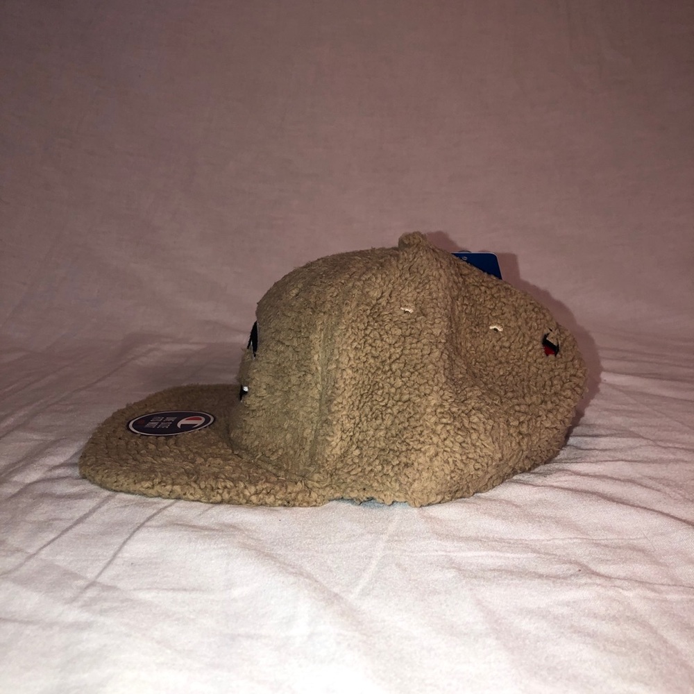 NWT Men’s Champion Sherpa Tan Fur Snapback Hat - Picture 5 of 6